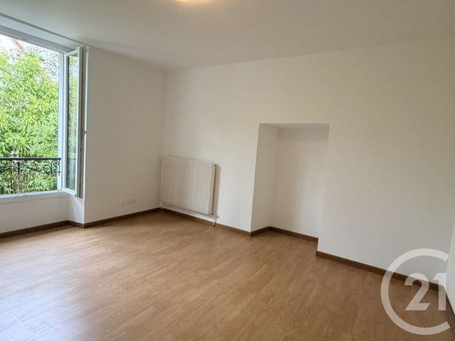 Appartement F2 &agrave; louer - 2 pi&egrave;ces - 56,64 m2 - Fontainebleau - 77 - ILE-DE-FRANCE
