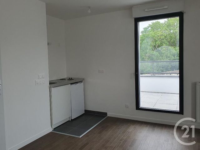 Appartement Studio &agrave; louer - 1 pi&egrave;ce - 33,30 m2 - Fontainebleau - 77 - ILE-DE-FRANCE