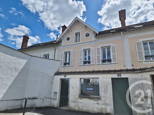 Maison &agrave; louer - 9 pi&egrave;ces - 185,47 m2 - Fontainebleau - 77 - ILE-DE-FRANCE