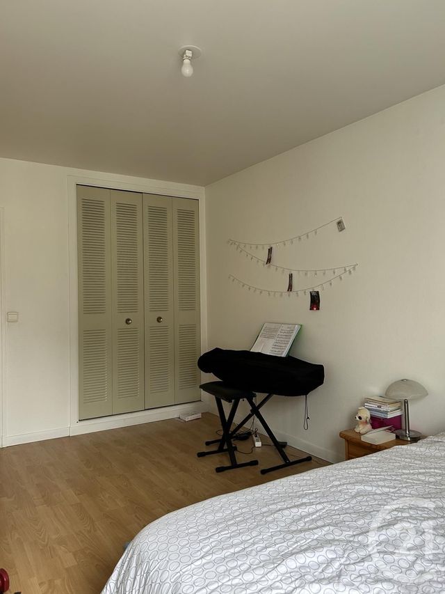 Appartement &agrave; louer - 3 pi&egrave;ces - 69,83 m2 - Fontainebleau - 77 - ILE-DE-FRANCE