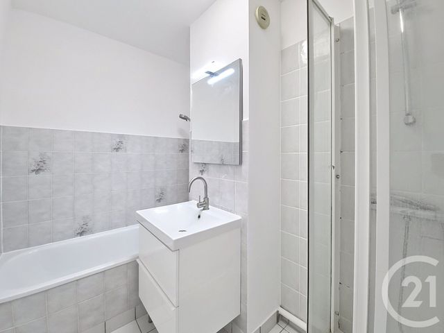 Appartement 3 pièces &agrave; louer - 3 pi&egrave;ces - 67,66 m2 - Fontainebleau - 77 - ILE-DE-FRANCE
