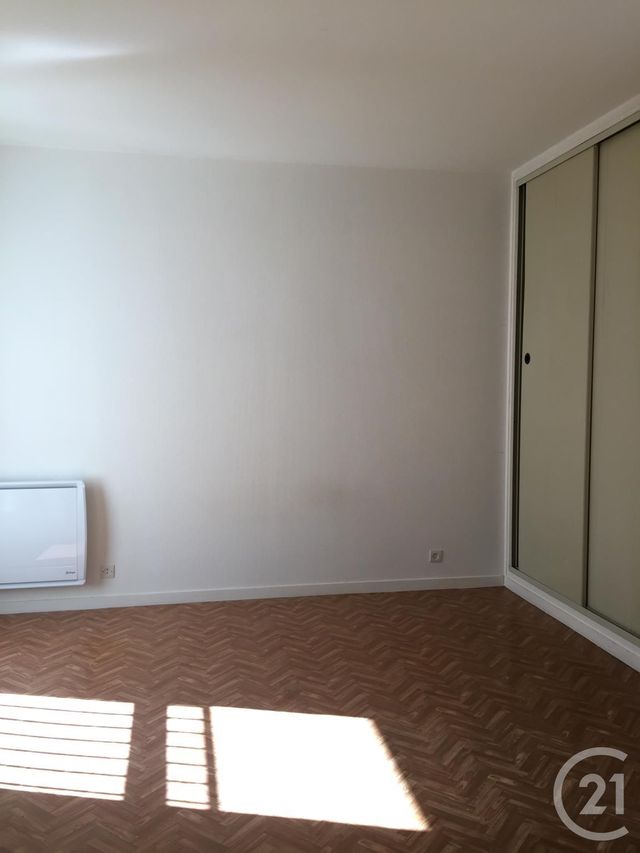 Appartement &agrave; louer - 2 pi&egrave;ces - 45,83 m2 - Avon - 77 - ILE-DE-FRANCE