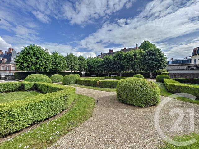 Appartement 2 pièces &agrave; vendre - 2 pi&egrave;ces - 30,74 m2 - Fontainebleau - 77 - ILE-DE-FRANCE