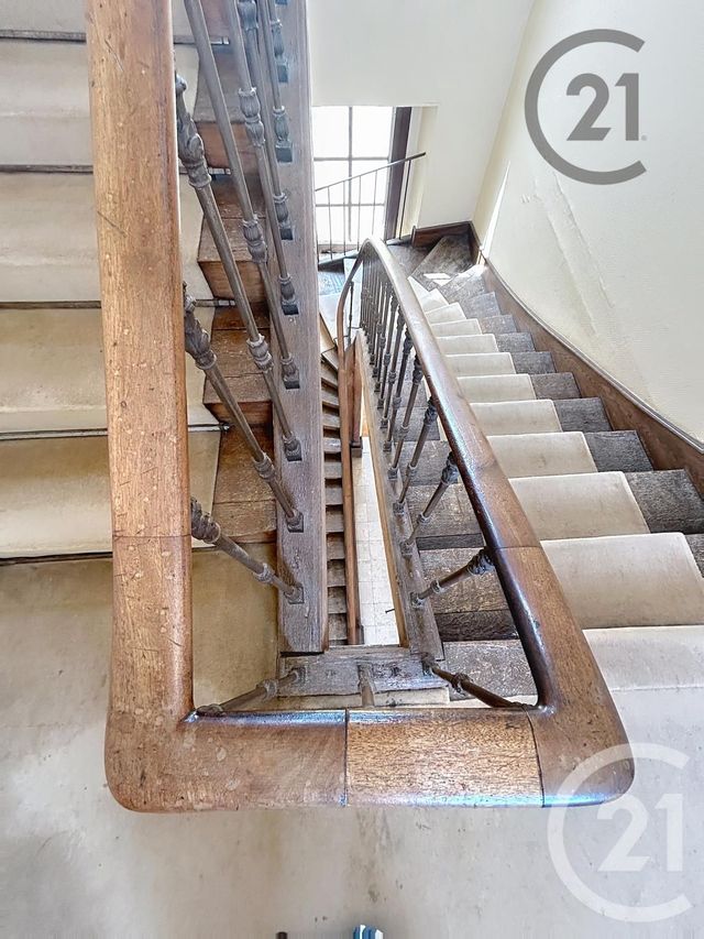 Appartement 2 pièces &agrave; vendre - 2 pi&egrave;ces - 30,74 m2 - Fontainebleau - 77 - ILE-DE-FRANCE