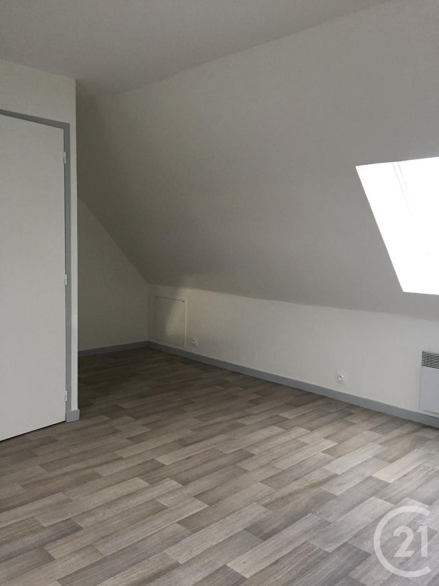 Maison &agrave; louer - 4 pi&egrave;ces - 83,80 m2 - Montigny Sur Loing - 77 - ILE-DE-FRANCE