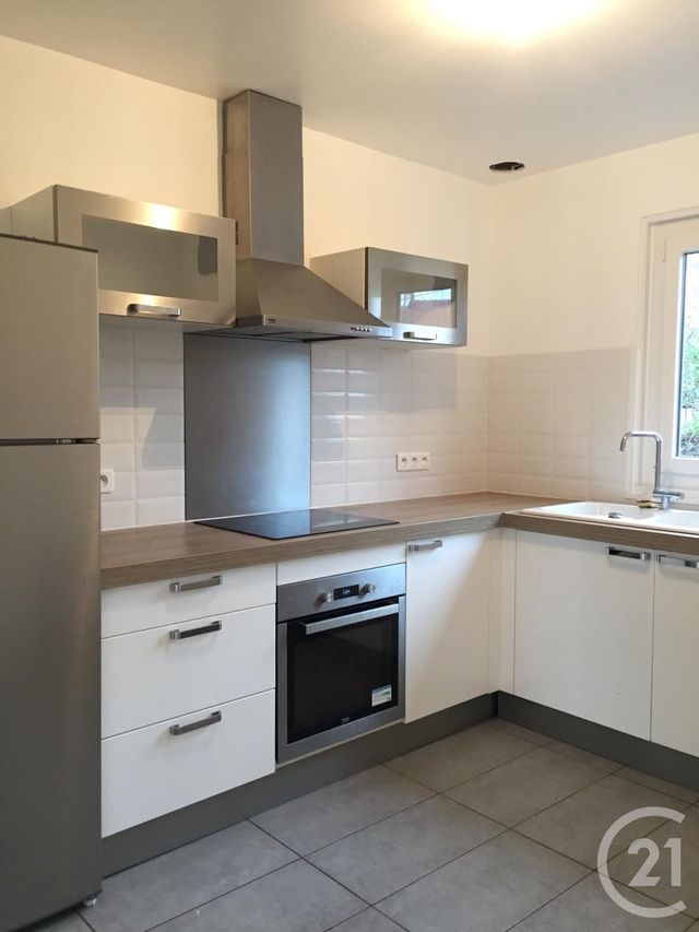 Maison &agrave; louer - 4 pi&egrave;ces - 83,80 m2 - Montigny Sur Loing - 77 - ILE-DE-FRANCE