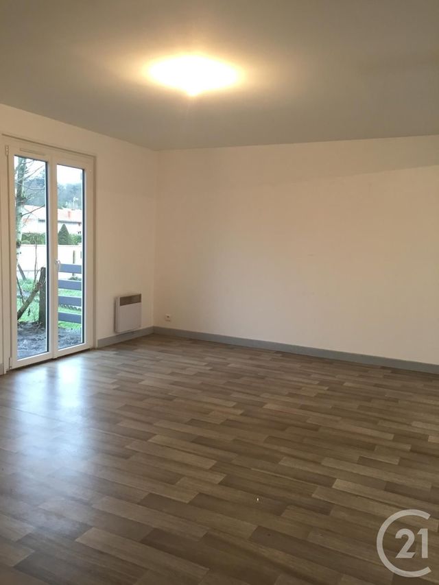 Maison &agrave; louer - 4 pi&egrave;ces - 83,80 m2 - Montigny Sur Loing - 77 - ILE-DE-FRANCE