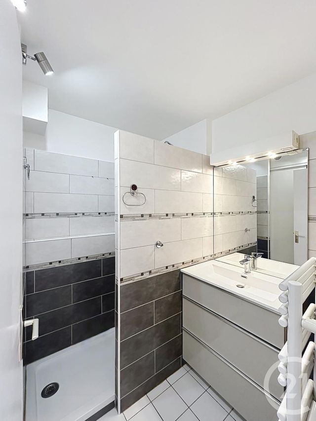 Appartement 4 pièces &agrave; vendre - 4 pi&egrave;ces - 93,97 m2 - Avon - 77 - ILE-DE-FRANCE