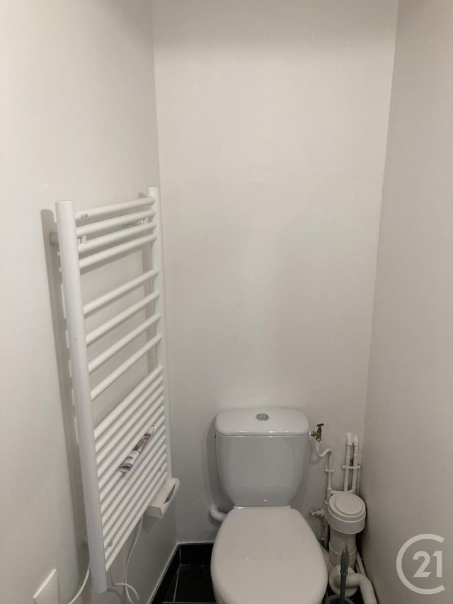 Appartement Studio &agrave; louer - 2 pi&egrave;ces - 52,01 m2 - Fontainebleau - 77 - ILE-DE-FRANCE