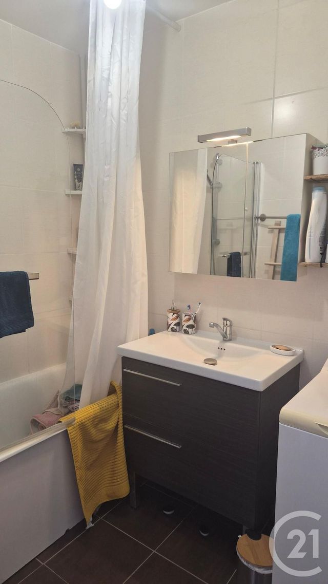 Appartement &agrave; louer - 3 pi&egrave;ces - 69,10 m2 - Avon - 77 - ILE-DE-FRANCE