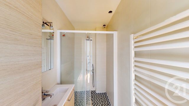 Appartement F4 &agrave; louer - 4 pi&egrave;ces - 69,64 m2 - Bois Le Roi - 77 - ILE-DE-FRANCE