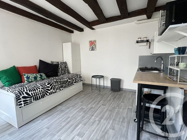 Appartement Studio &agrave; louer - 1 pi&egrave;ce - 17 m2 - Fontainebleau - 77 - ILE-DE-FRANCE