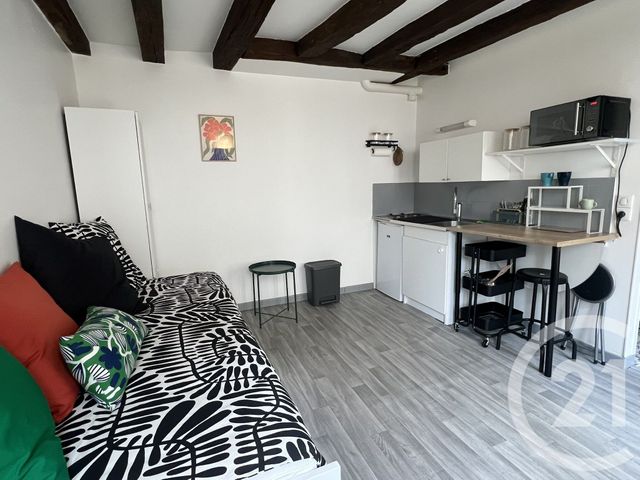 Appartement Studio &agrave; louer - 1 pi&egrave;ce - 17 m2 - Fontainebleau - 77 - ILE-DE-FRANCE