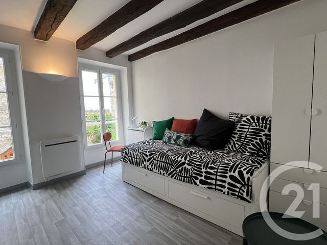 Appartement Studio &agrave; louer - 1 pi&egrave;ce - 17 m2 - Fontainebleau - 77 - ILE-DE-FRANCE