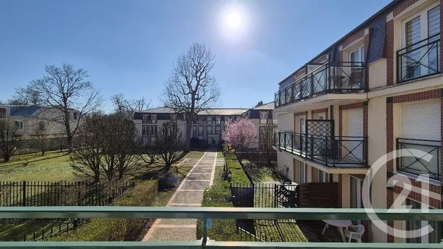 Appartement &agrave; louer - 3 pi&egrave;ces - 69,90 m2 - Fontainebleau - 77 - ILE-DE-FRANCE