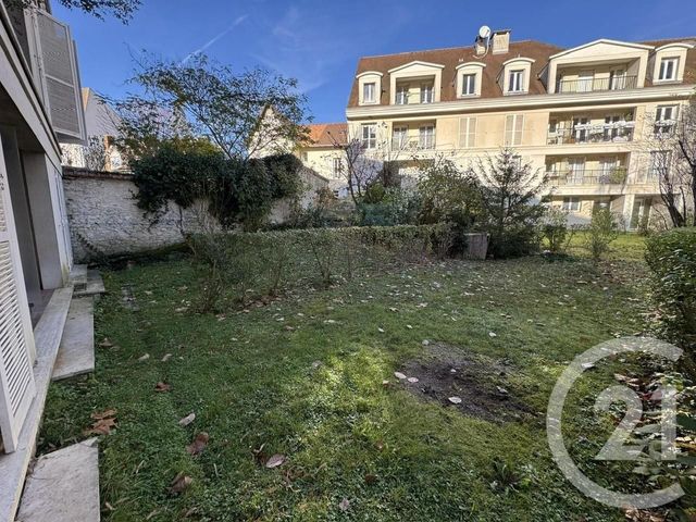 Appartement Studio à louer FONTAINEBLEAU
