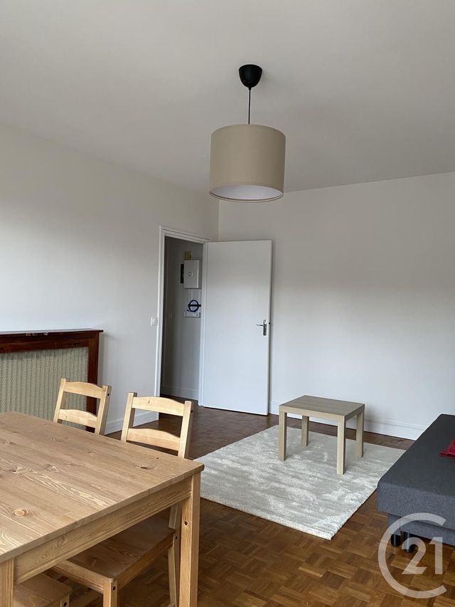 Appartement Studio &agrave; louer - 1 pi&egrave;ce - 31,72 m2 - Fontainebleau - 77 - ILE-DE-FRANCE