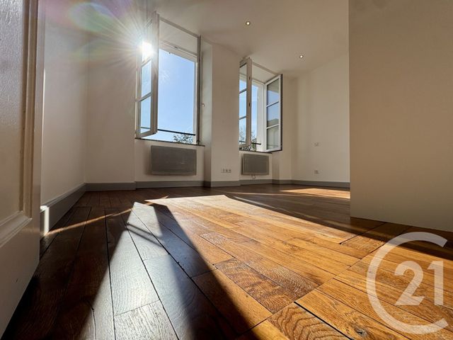 Appartement &agrave; vendre - 3 pi&egrave;ces - 66 m2 - Fontainebleau - 77 - ILE-DE-FRANCE