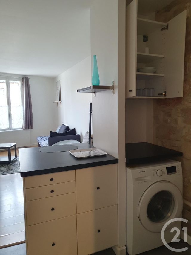 Appartement Studio &agrave; louer - 1 pi&egrave;ce - 28,40 m2 - Avon - 77 - ILE-DE-FRANCE