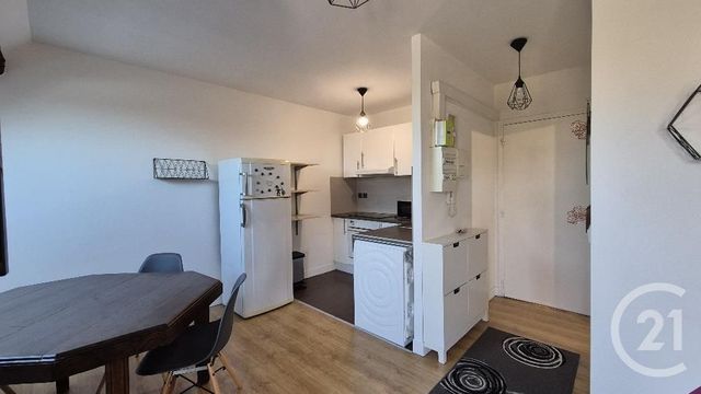 Appartement T2 &agrave; louer - 2 pi&egrave;ces - 30,30 m2 - Nemours - 77 - ILE-DE-FRANCE
