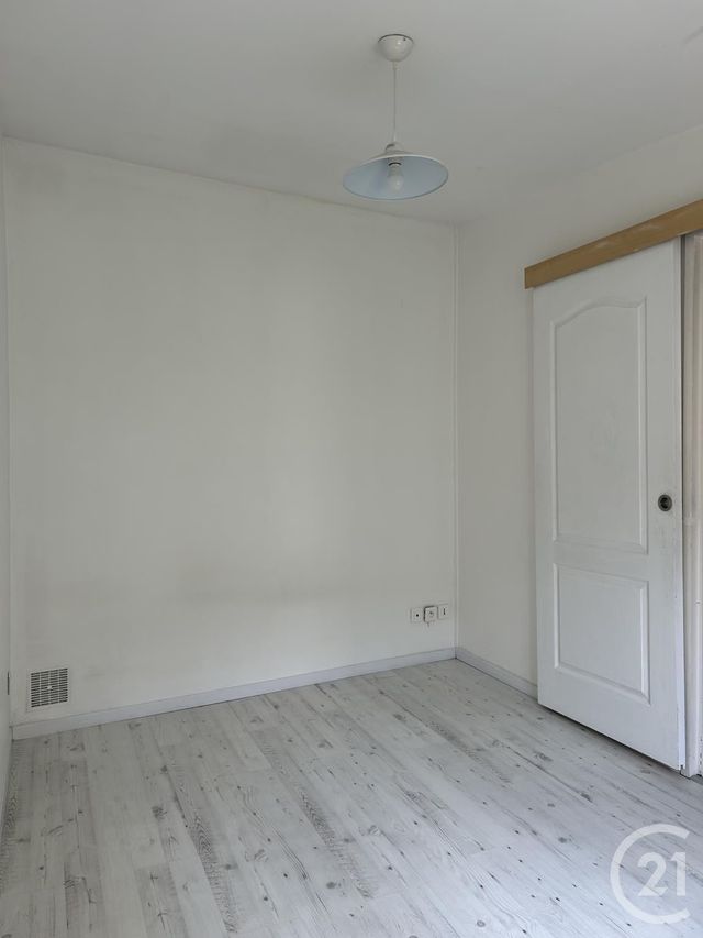 Appartement &agrave; louer - 2 pi&egrave;ces - 36,44 m2 - Fontainebleau - 77 - ILE-DE-FRANCE