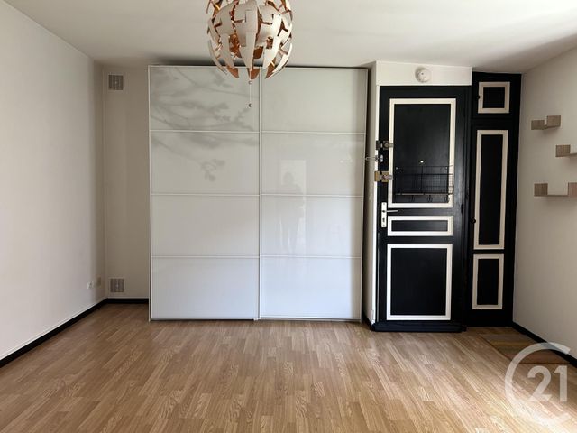 Appartement &agrave; louer - 2 pi&egrave;ces - 36,44 m2 - Fontainebleau - 77 - ILE-DE-FRANCE