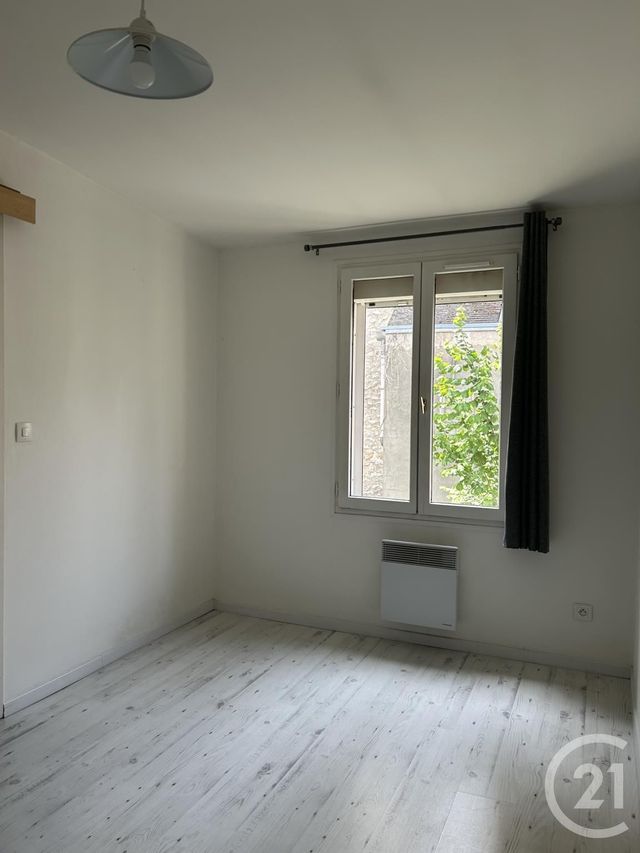 Appartement &agrave; louer - 2 pi&egrave;ces - 36,44 m2 - Fontainebleau - 77 - ILE-DE-FRANCE