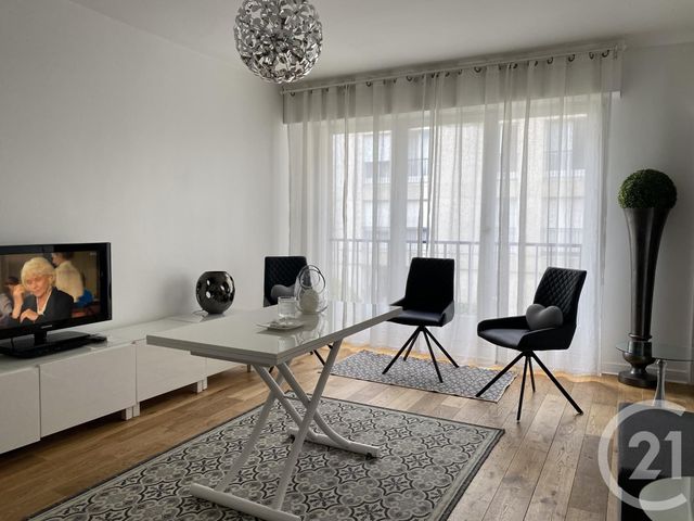 Appartement Studio &agrave; louer - 1 pi&egrave;ce - 31,41 m2 - Fontainebleau - 77 - ILE-DE-FRANCE