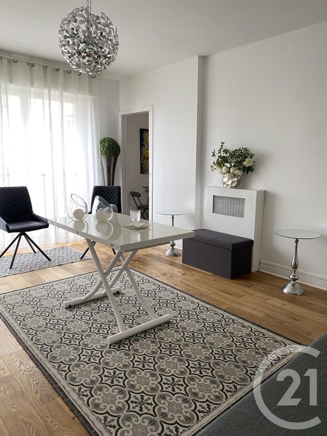 Appartement Studio &agrave; louer - 1 pi&egrave;ce - 31,41 m2 - Fontainebleau - 77 - ILE-DE-FRANCE