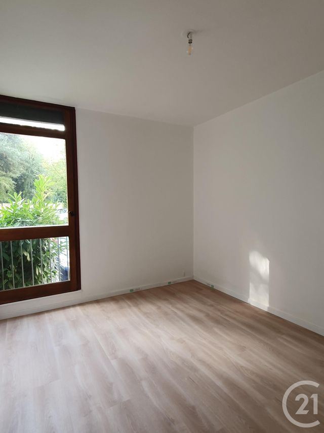 Appartement T2 &agrave; louer - 2 pi&egrave;ces - 50,25 m2 - Avon - 77 - ILE-DE-FRANCE