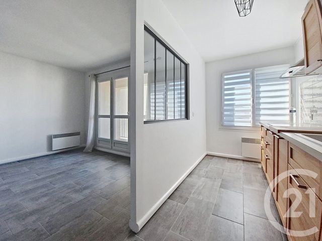 Appartement 3 pièces &agrave; louer - 3 pi&egrave;ces - 67,63 m2 - Avon - 77 - ILE-DE-FRANCE