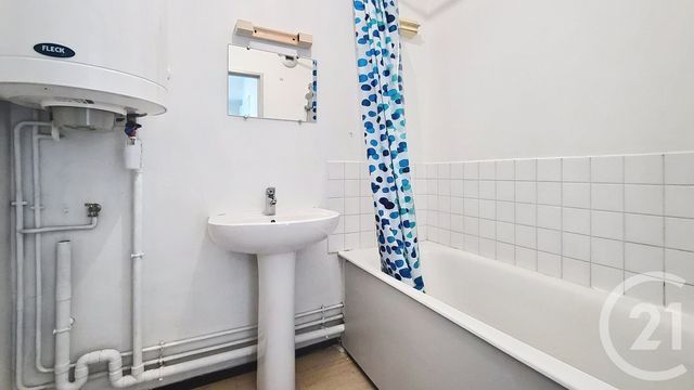 Appartement 3 pièces &agrave; louer - 3 pi&egrave;ces - 67,63 m2 - Avon - 77 - ILE-DE-FRANCE