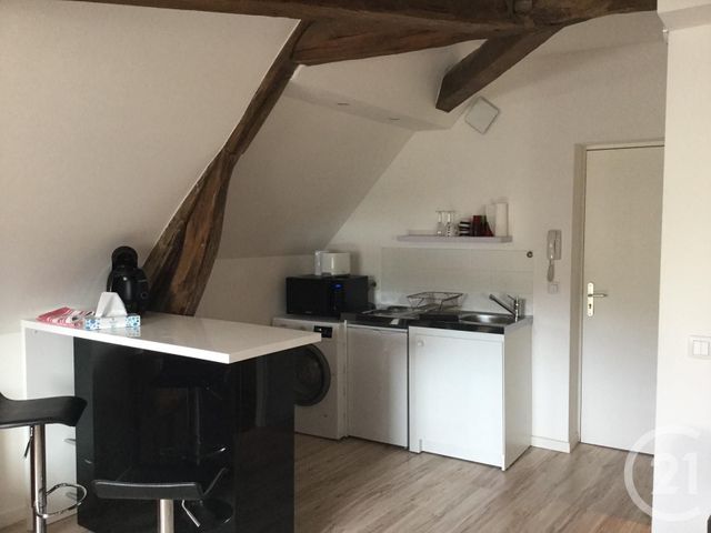 Appartement Studio &agrave; louer - 1 pi&egrave;ce - 19,70 m2 - Fontainebleau - 77 - ILE-DE-FRANCE