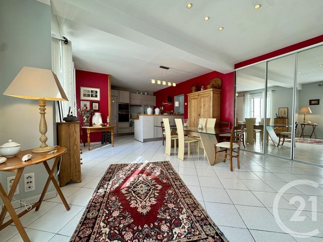 Appartement Duplex &agrave; vendre - 8 pi&egrave;ces - 184 m2 - Fontainebleau - 77 - ILE-DE-FRANCE