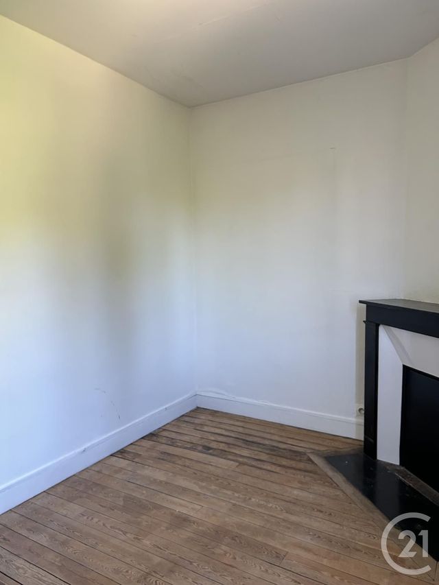 Appartement &agrave; louer - 2 pi&egrave;ces - 37,22 m2 - Fontainebleau - 77 - ILE-DE-FRANCE