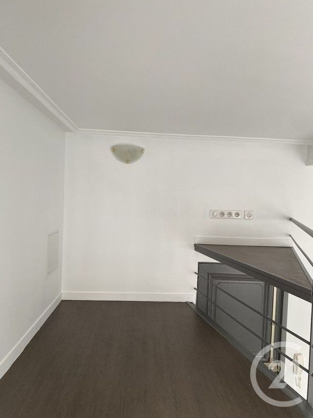 Appartement Studio &agrave; louer - 1 pi&egrave;ce - 16,01 m2 - Fontainebleau - 77 - ILE-DE-FRANCE