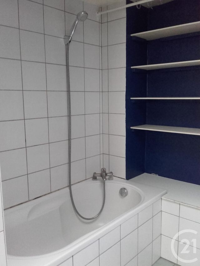 Appartement &agrave; louer - 3 pi&egrave;ces - 54,39 m2 - Fontainebleau - 77 - ILE-DE-FRANCE