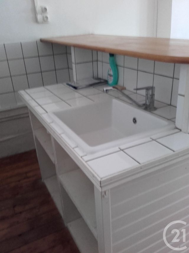 Appartement &agrave; louer - 3 pi&egrave;ces - 54,39 m2 - Fontainebleau - 77 - ILE-DE-FRANCE