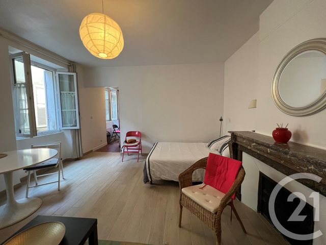 Appartement Studio &agrave; louer - 1 pi&egrave;ce - 31,29 m2 - Fontainebleau - 77 - ILE-DE-FRANCE