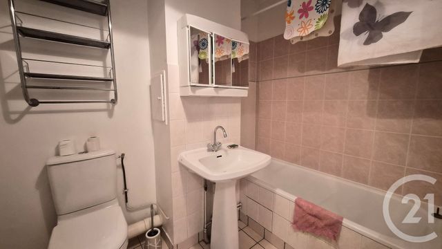 Appartement Autre &agrave; louer - 2 pi&egrave;ces - 38,35 m2 - Fontainebleau - 77 - ILE-DE-FRANCE