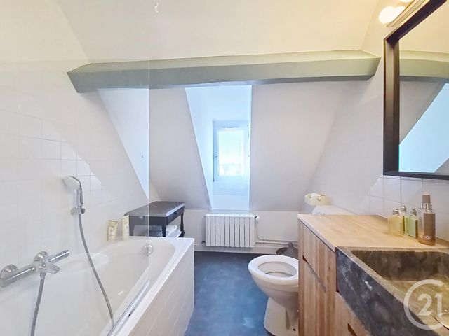 Maison &agrave; louer - 6 pi&egrave;ces - 118,33 m2 - Fontainebleau - 77 - ILE-DE-FRANCE