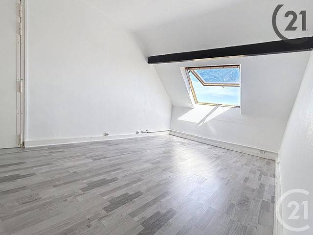 Appartement Studio à louer FONTAINEBLEAU