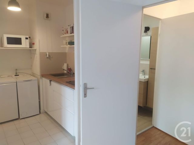 Appartement Studio &agrave; louer - 1 pi&egrave;ce - 28,53 m2 - Fontainebleau - 77 - ILE-DE-FRANCE