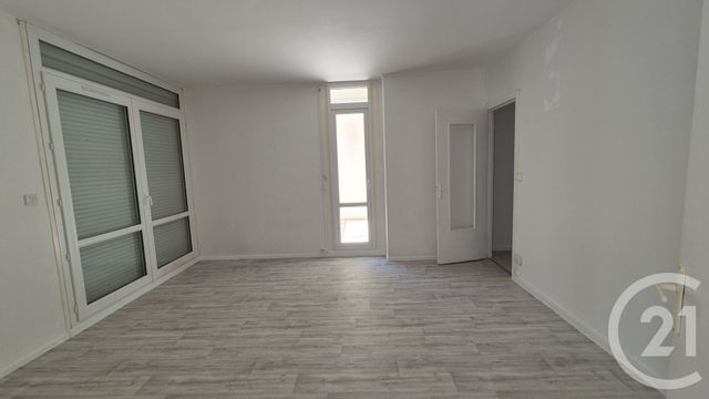 Appartement F3 &agrave; louer - 3 pi&egrave;ces - 58,94 m2 - Avon - 77 - ILE-DE-FRANCE