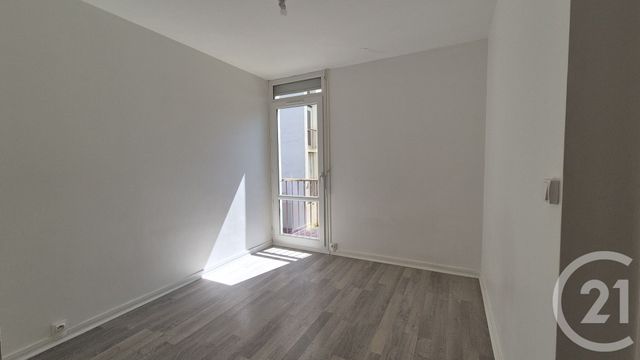 Appartement F3 &agrave; louer - 3 pi&egrave;ces - 58,94 m2 - Avon - 77 - ILE-DE-FRANCE