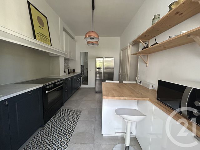 Maison &agrave; louer - 10 pi&egrave;ces - 279,78 m2 - Fontainebleau - 77 - ILE-DE-FRANCE