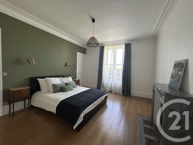 Maison &agrave; louer - 10 pi&egrave;ces - 279,78 m2 - Fontainebleau - 77 - ILE-DE-FRANCE