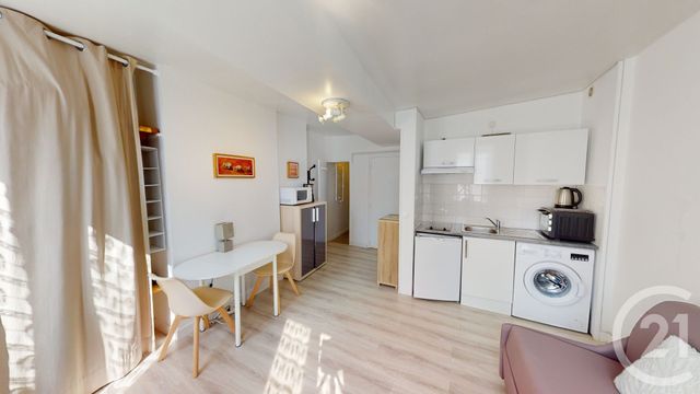 Appartement F1 &agrave; louer - 1 pi&egrave;ce - 20,66 m2 - Fontainebleau - 77 - ILE-DE-FRANCE