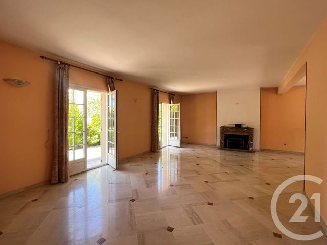 Maison &agrave; louer - 6 pi&egrave;ces - 174,14 m2 - Bois Le Roi - 77 - ILE-DE-FRANCE
