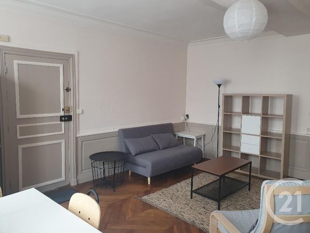 Appartement F2 &agrave; louer - 2 pi&egrave;ces - 43,54 m2 - Fontainebleau - 77 - ILE-DE-FRANCE